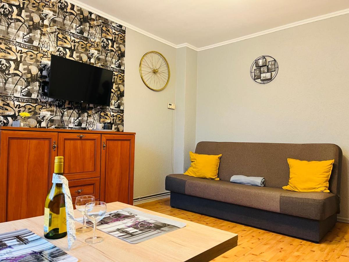 Apartament Rowerlovy Apartment Walbrzych Exterior photo